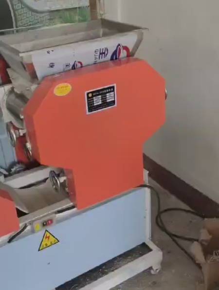全自动挂面机 小型挂面生产线 面条烘干设备 大型压面机定制-度小视