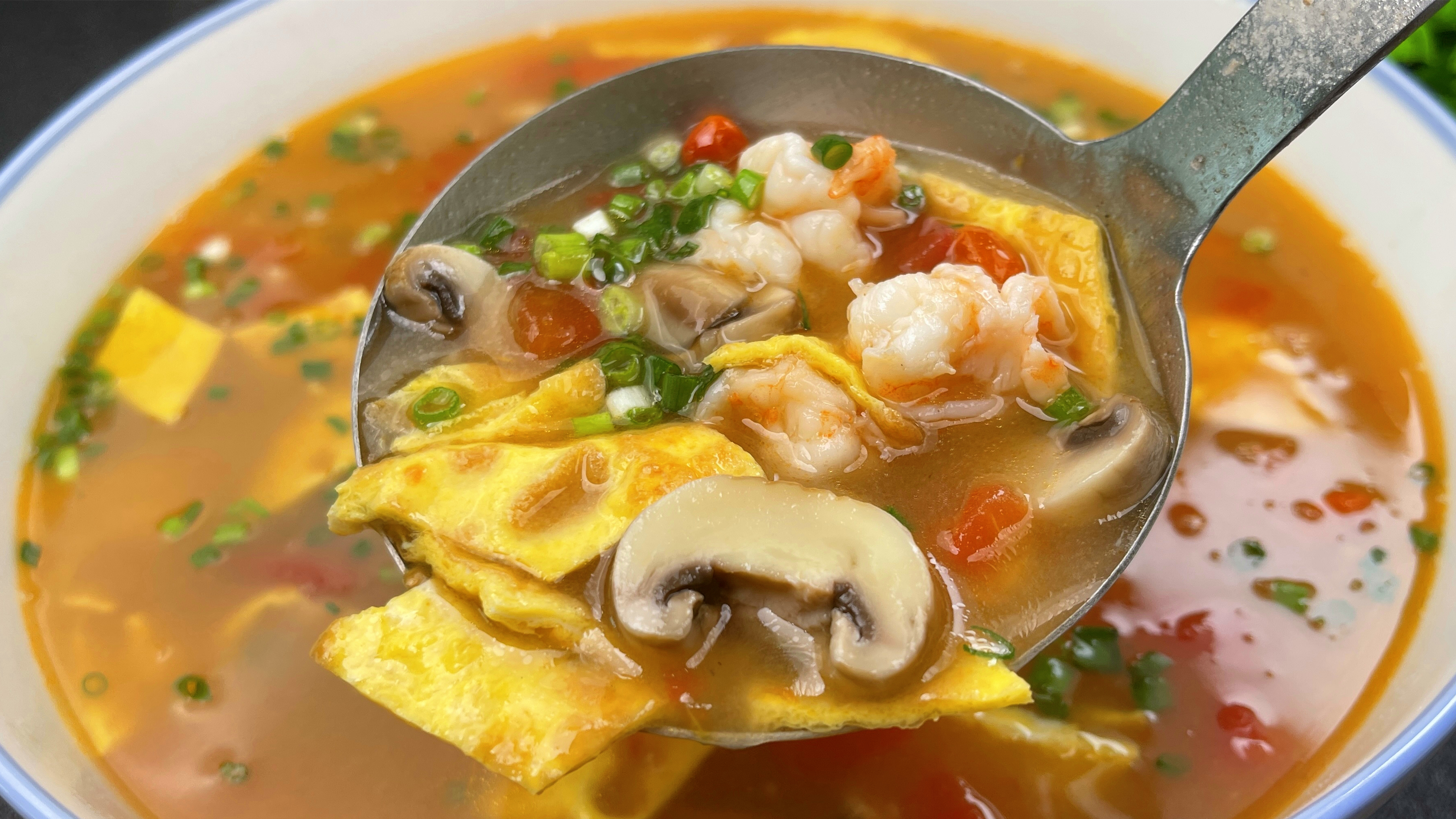 立秋以后一定要给家人做这个口蘑汤，汤鲜美味营养丰富，赶紧收藏