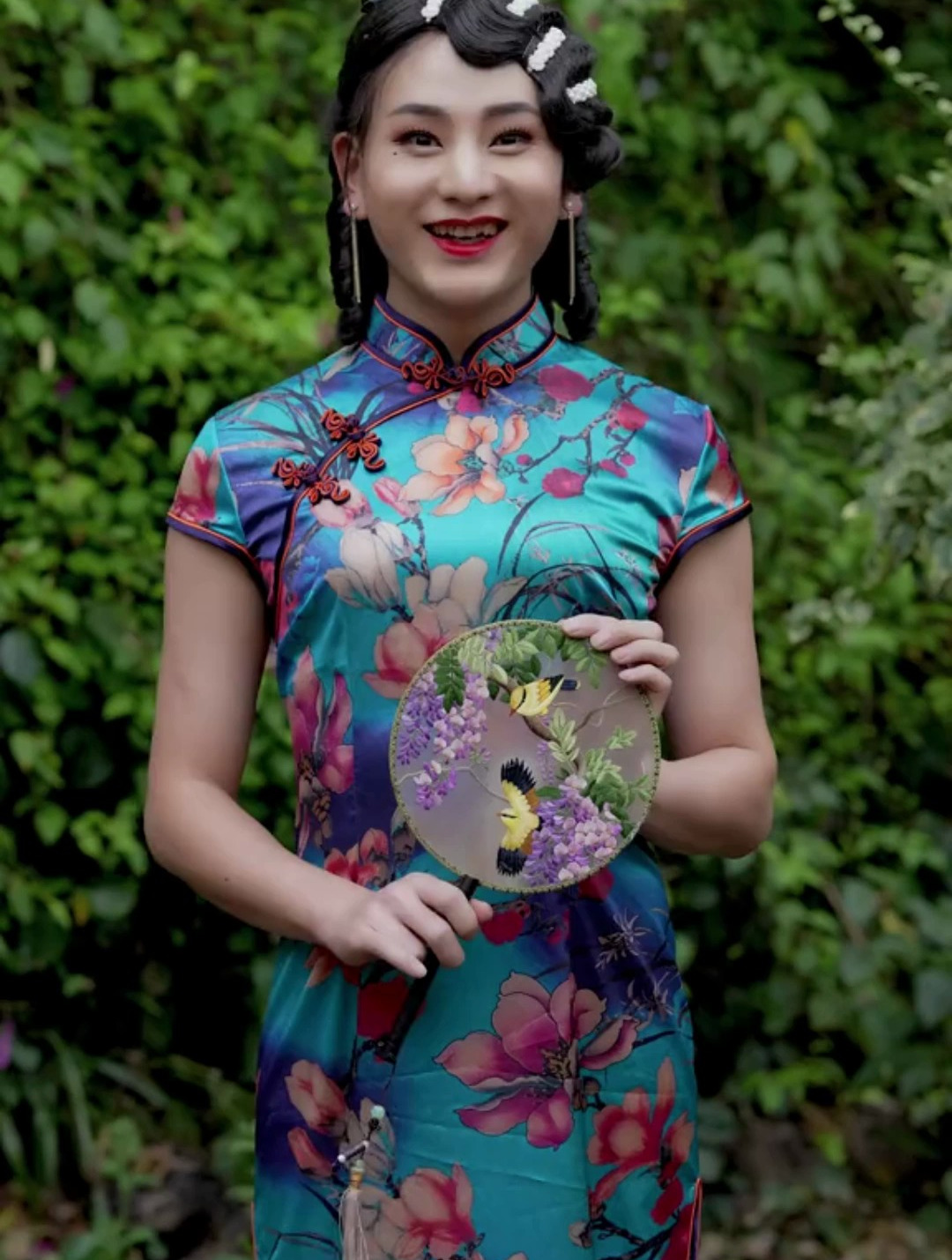 大家好,我是童美人,一首好听的歌送给大家,望各位哥哥姐姐支持