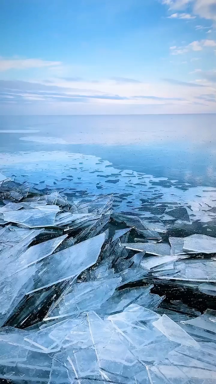 河水融化图片图片