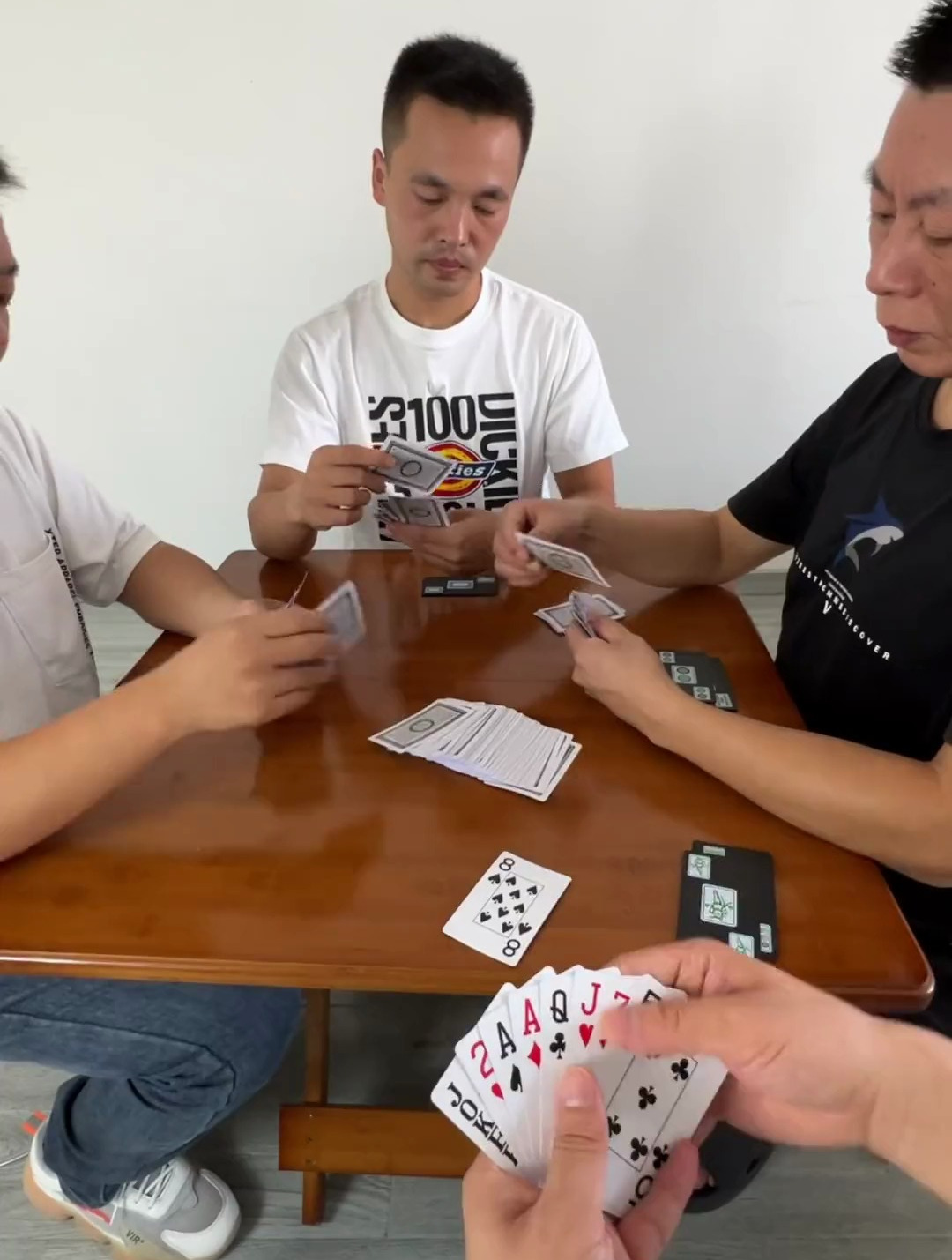 斗地主 给生活找点乐子 四人斗地主 二哥斗地主-度小视