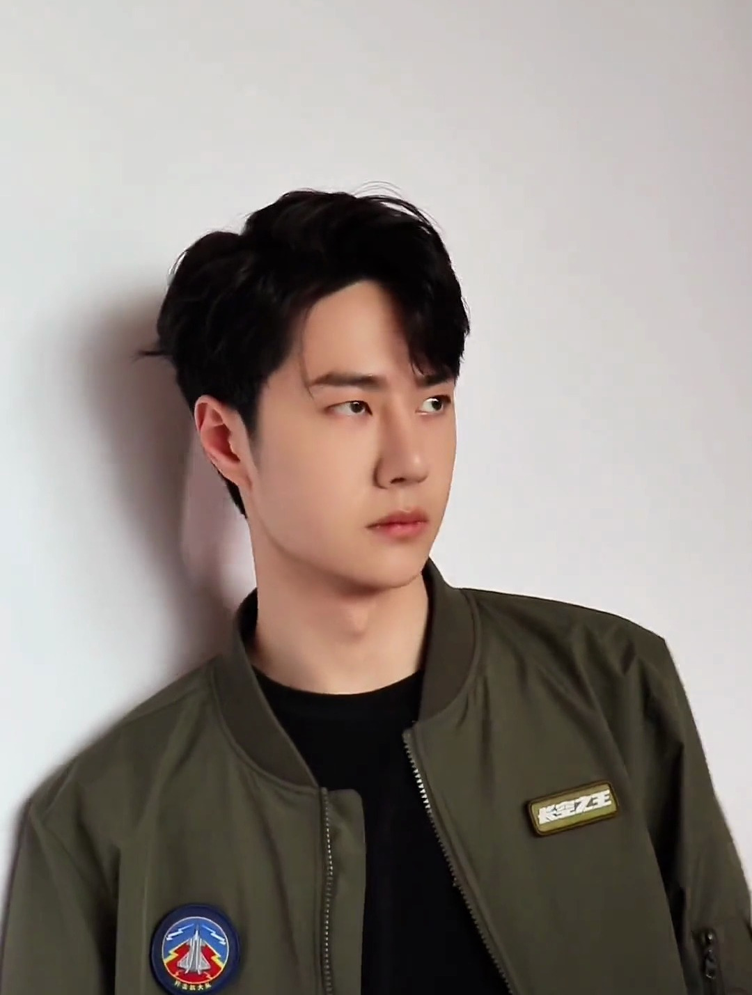 王一博雷宇帅气动态