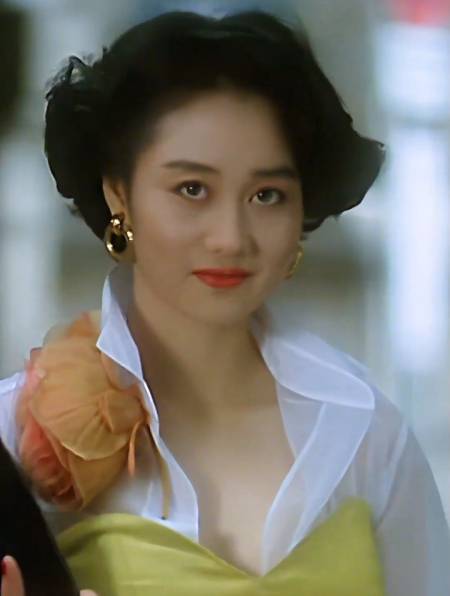 利智,一个自带魅惑的精致美女