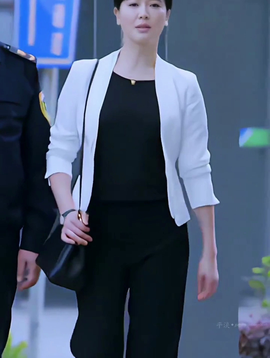 "外纯内骚"左小青的心机上位史,和她的甜性密爱,令人震惊