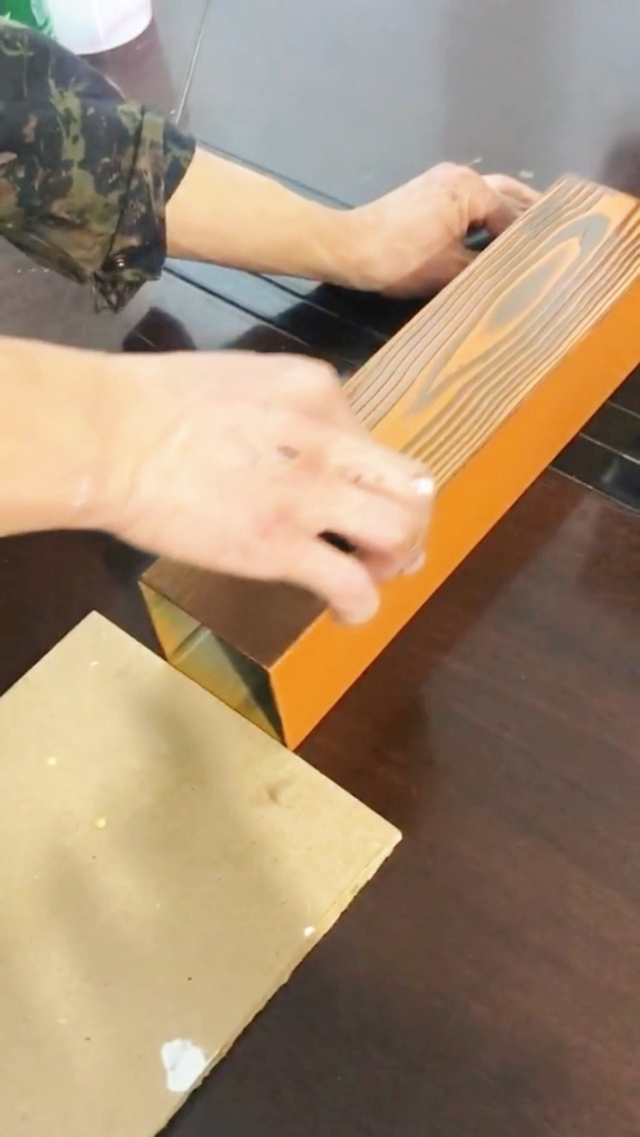 手把手教你拉木纹漆,郑州镀锌管木纹漆施工教学视频