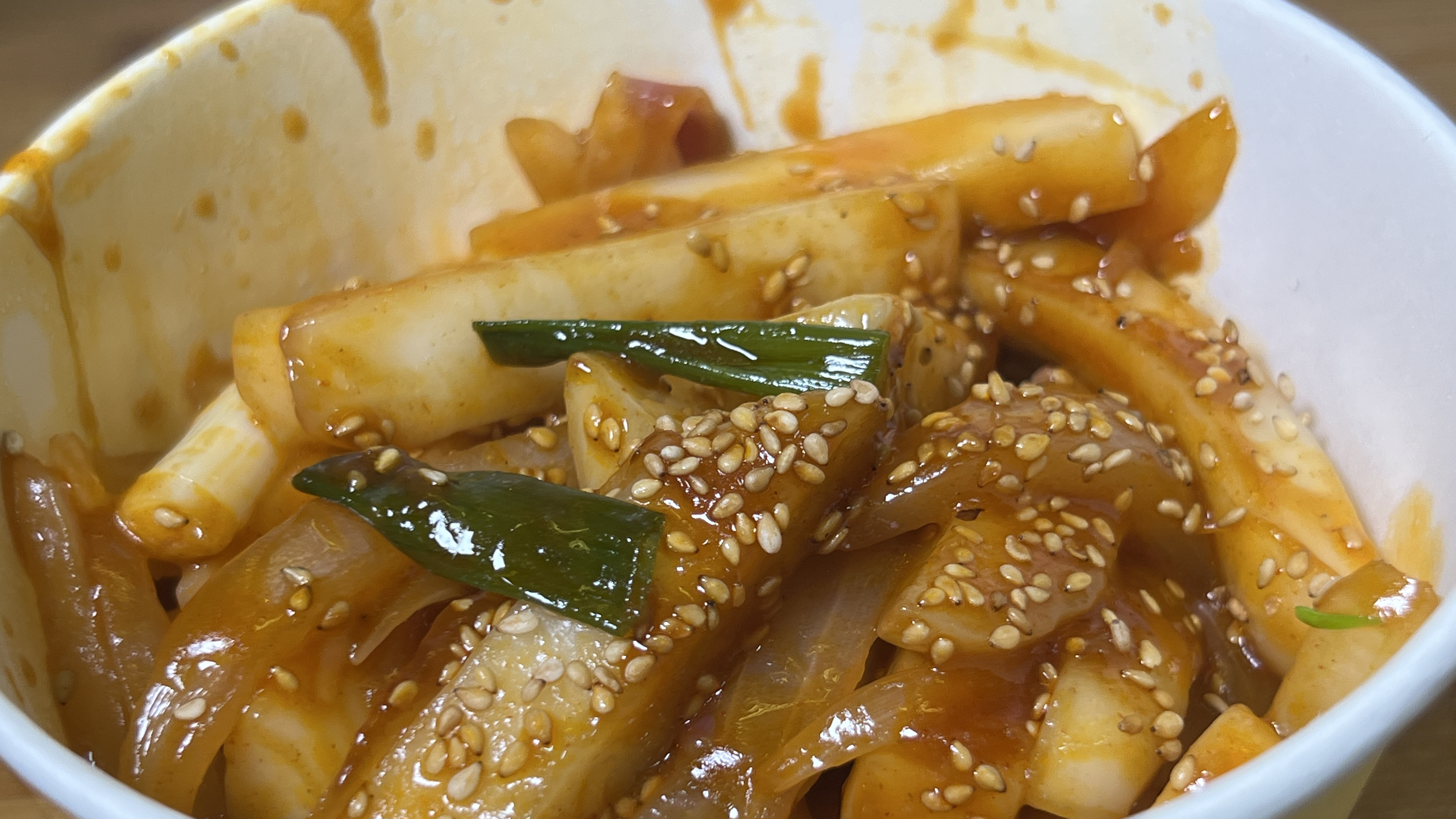 街边小吃炒年糕10元一份,在家也能做,香甜可口,软糯Q弹,好吃