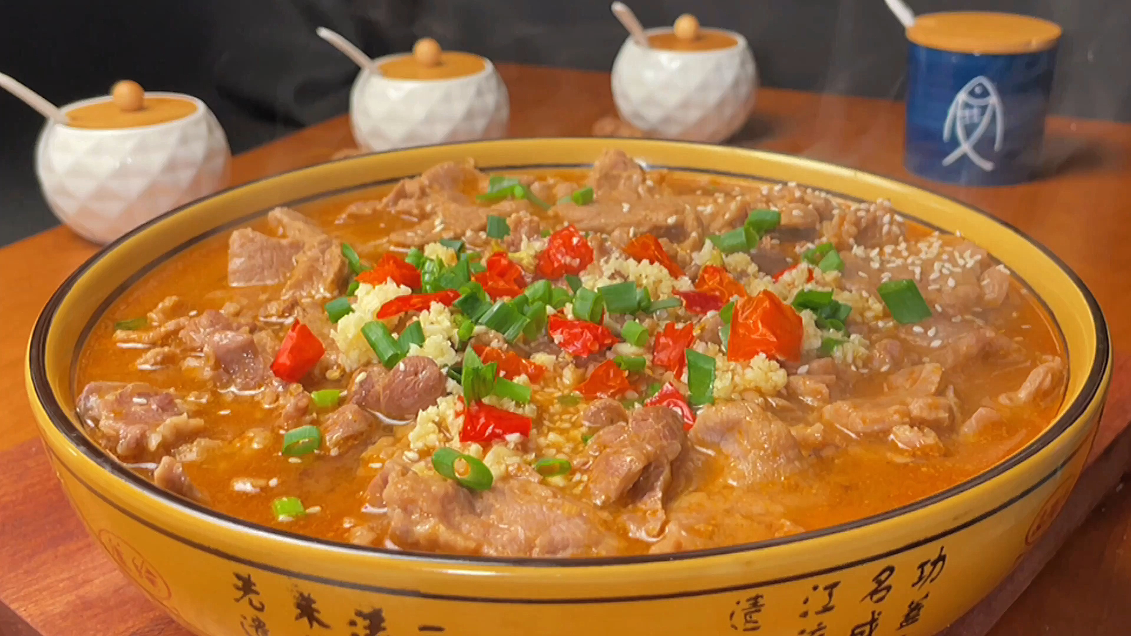 饭店的水煮牛肉为啥好吃?这样做麻辣醇香,滑嫩不柴,看完就会做