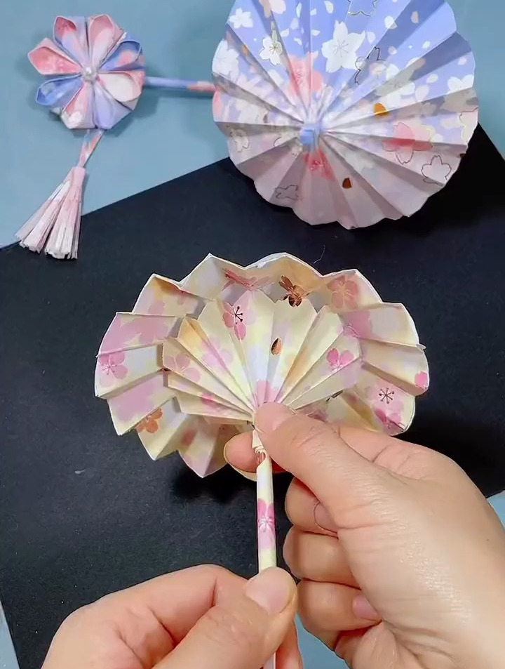 简单的古风折纸伞 还可以开合伸缩 好看又好玩
