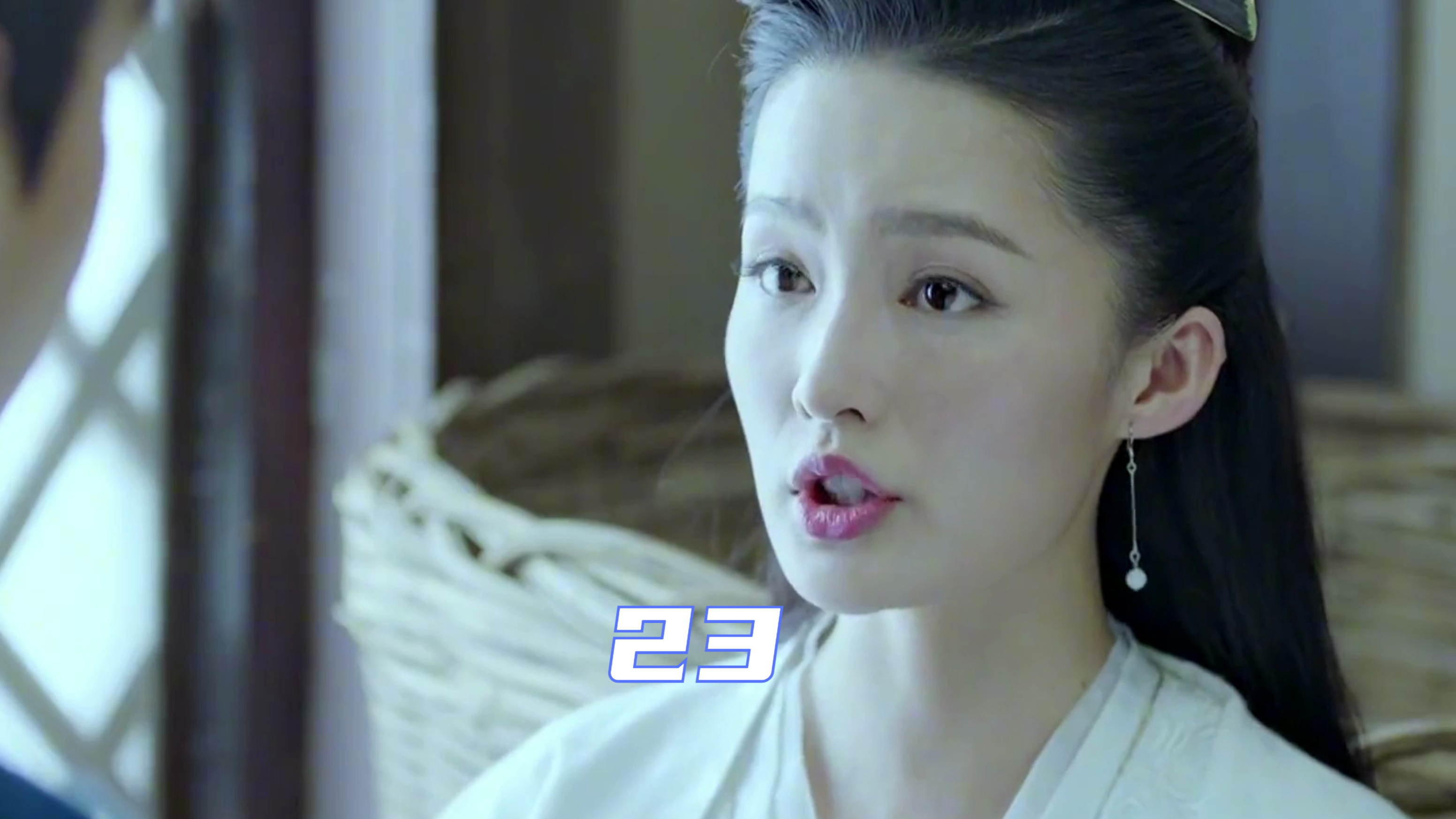没有什么是一只鸡腿解决不了的,如果有那就三只