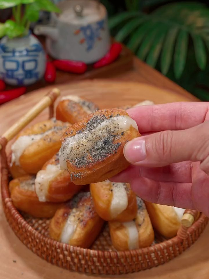 糯叽叽的糍粑油条