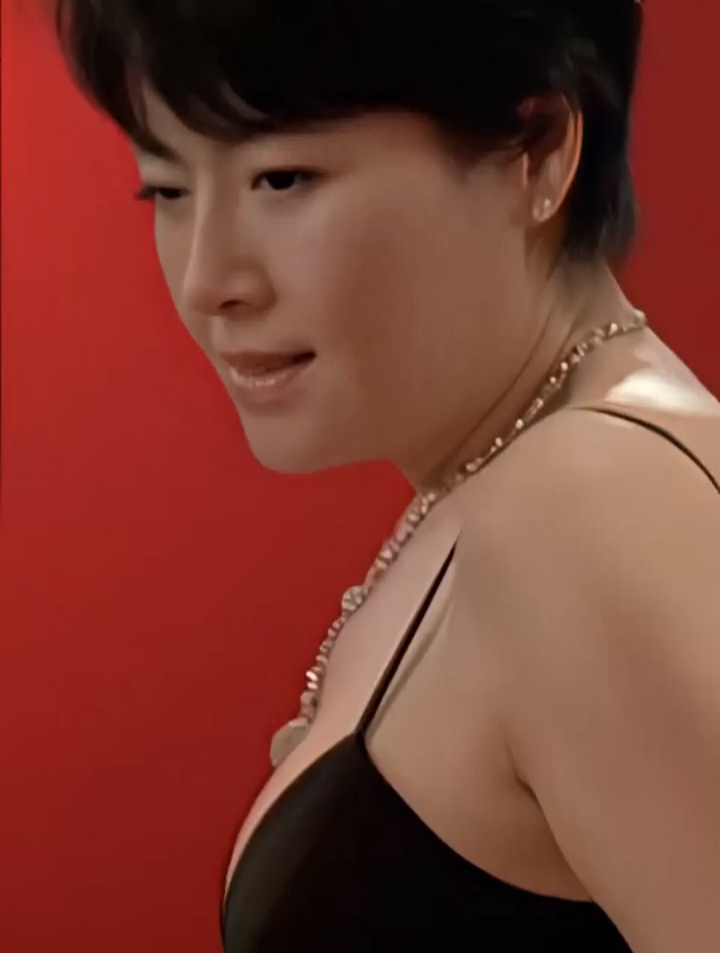 恬妞,貌美如花风华绝代的气质,你觉得她有气质么-度小视