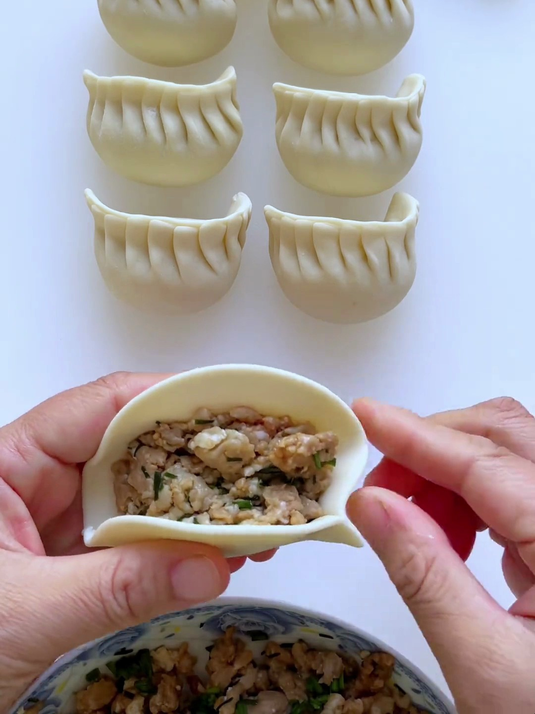 简单易学的月牙饺子手法教程