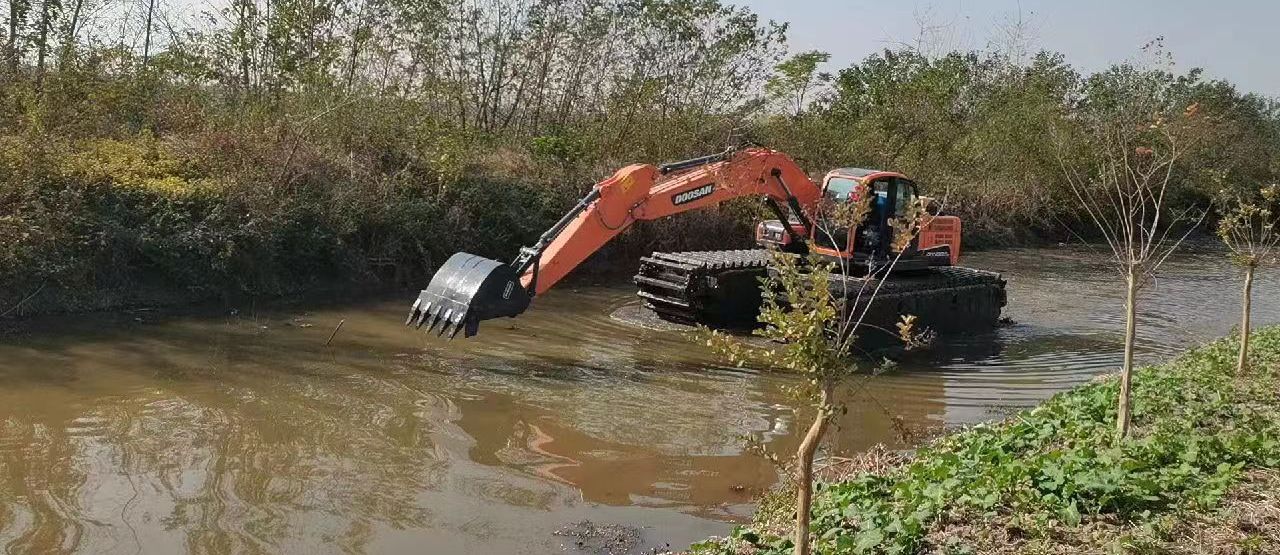 沼泽地挖掘机出租