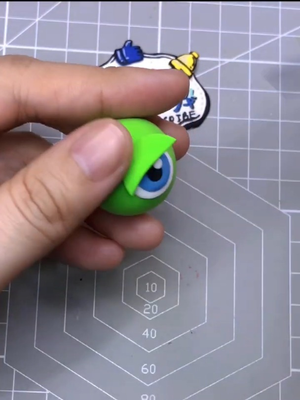 你喜欢这个大眼仔不