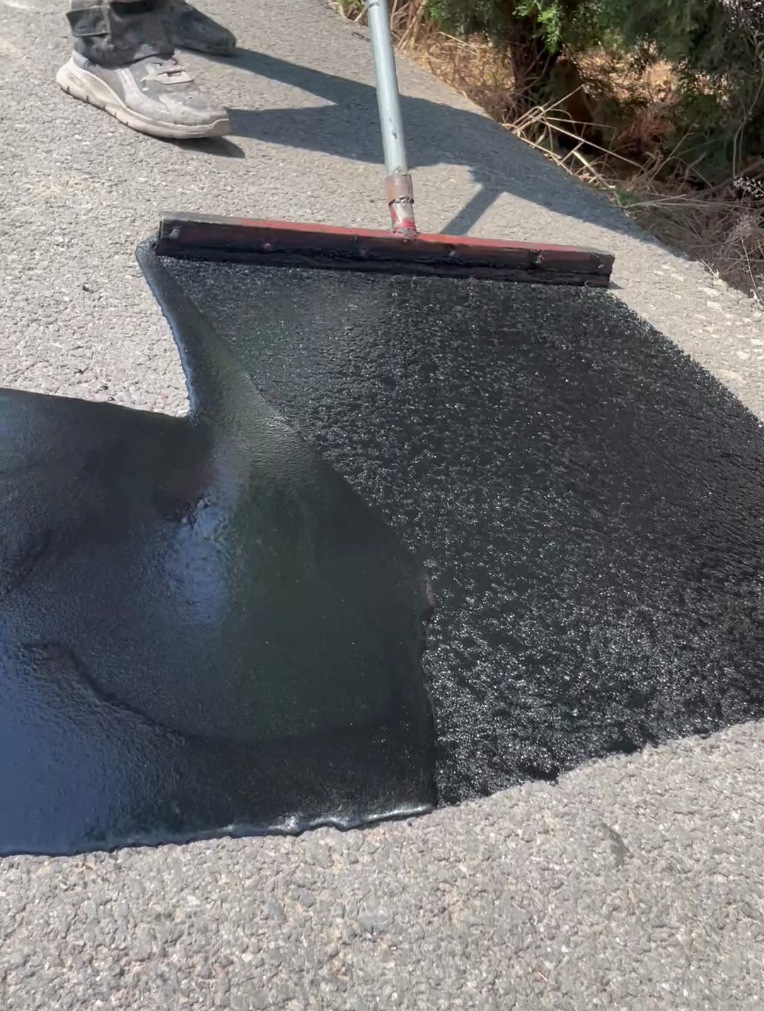 沥青路面网裂松散掉石子修复,固化沥青路面,4小时通车