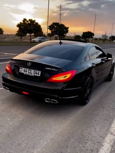 以你现在的实力,多久能拿下这辆奔驰cls63-度小视