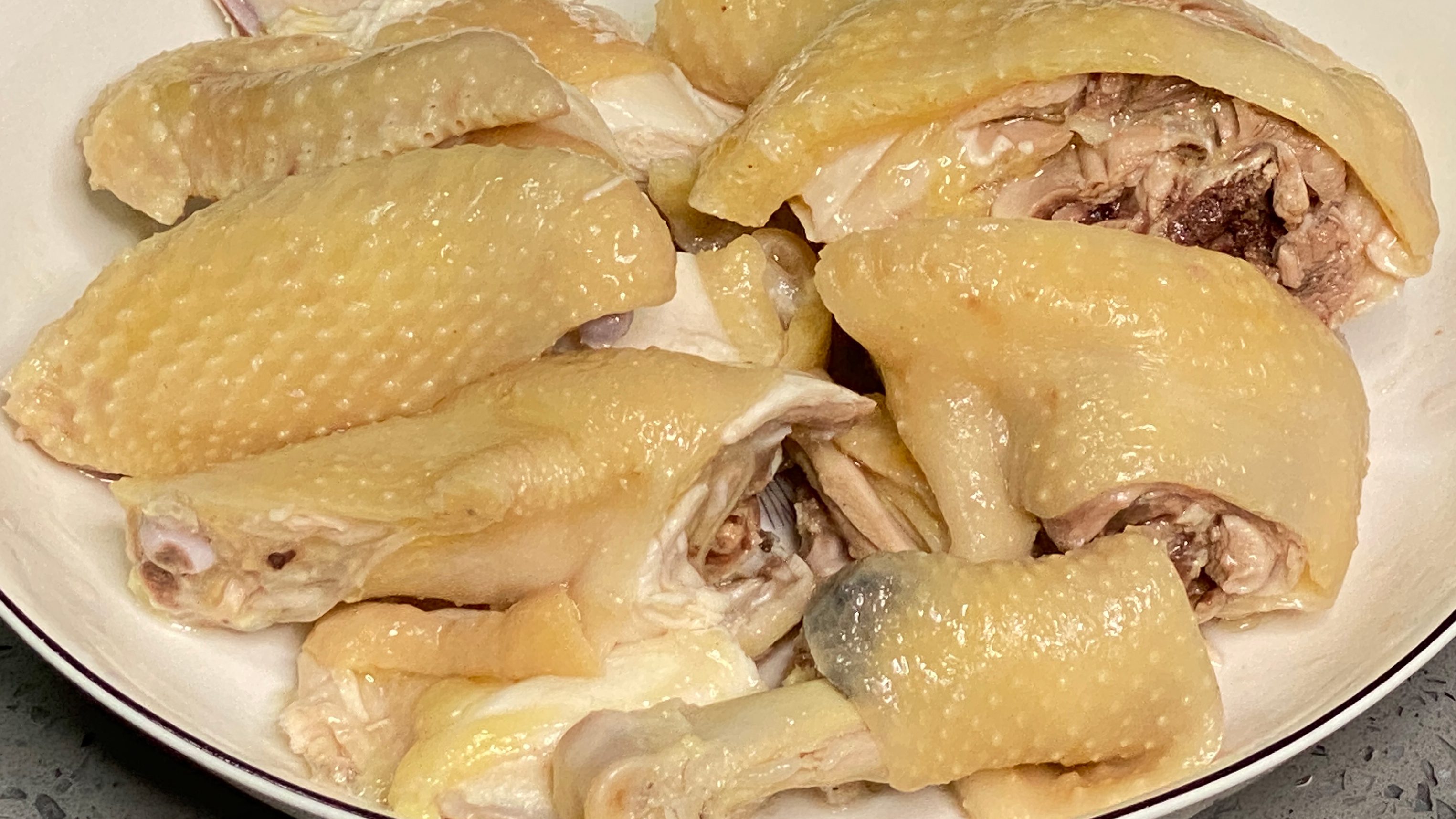 准备过年,学会这道姜葱白切鸡,过年给亲朋好友露一手,简单好吃