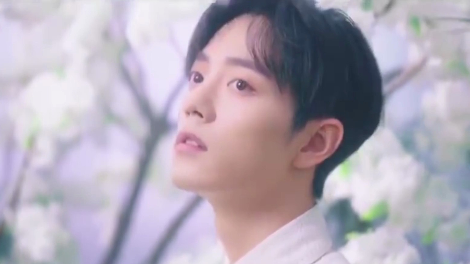 明星的隐藏技能:肖战织围巾做饭样样精通,李沁昆曲舞蹈信手拈来