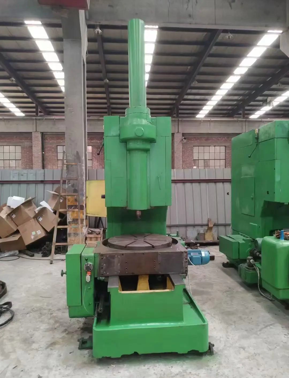 俄罗斯产800型插齿机大修调试完毕,精度杠杠的,试机插齿活儿稳得很!