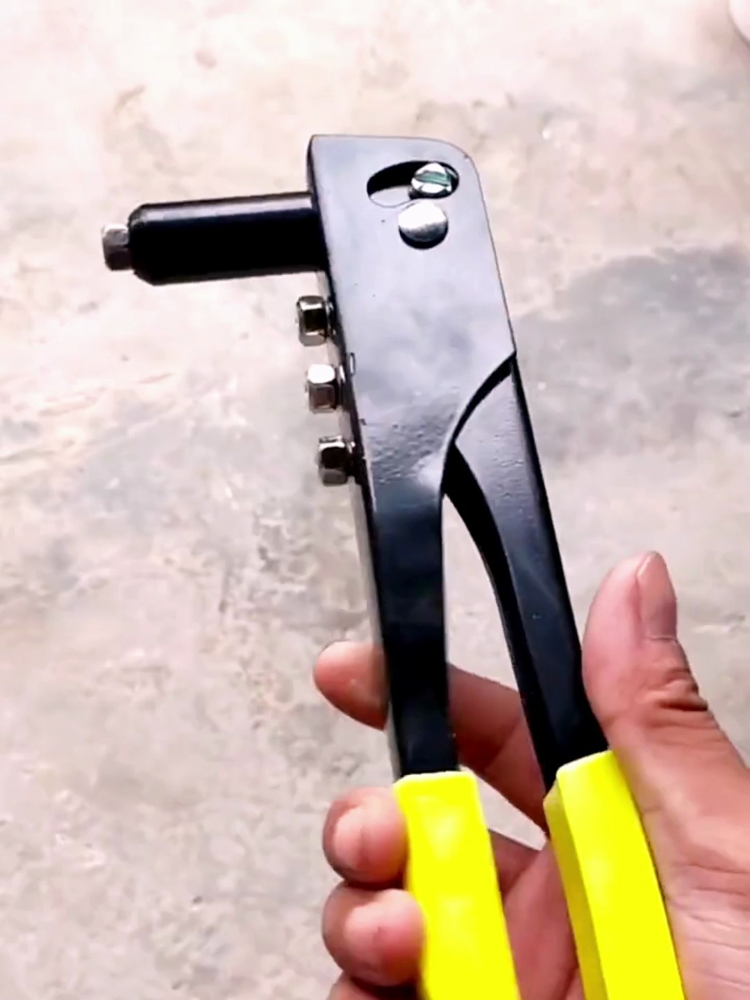 手动拉铆钉枪方便简单好用实用效率高效果好你用过吗?