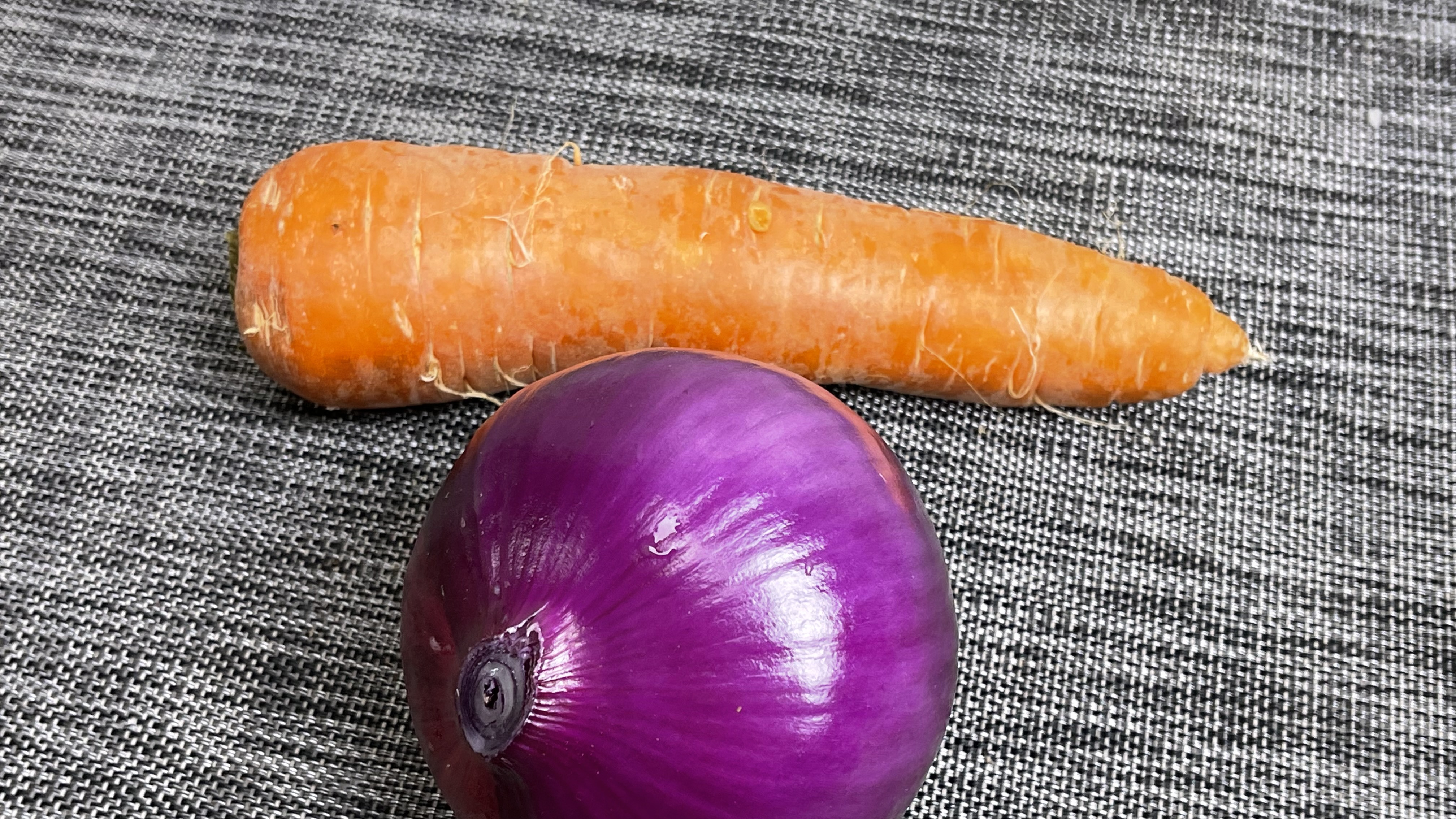 胡萝卜加洋葱,过年教你做道拿手菜,上桌就是热门菜,吃起来真香
