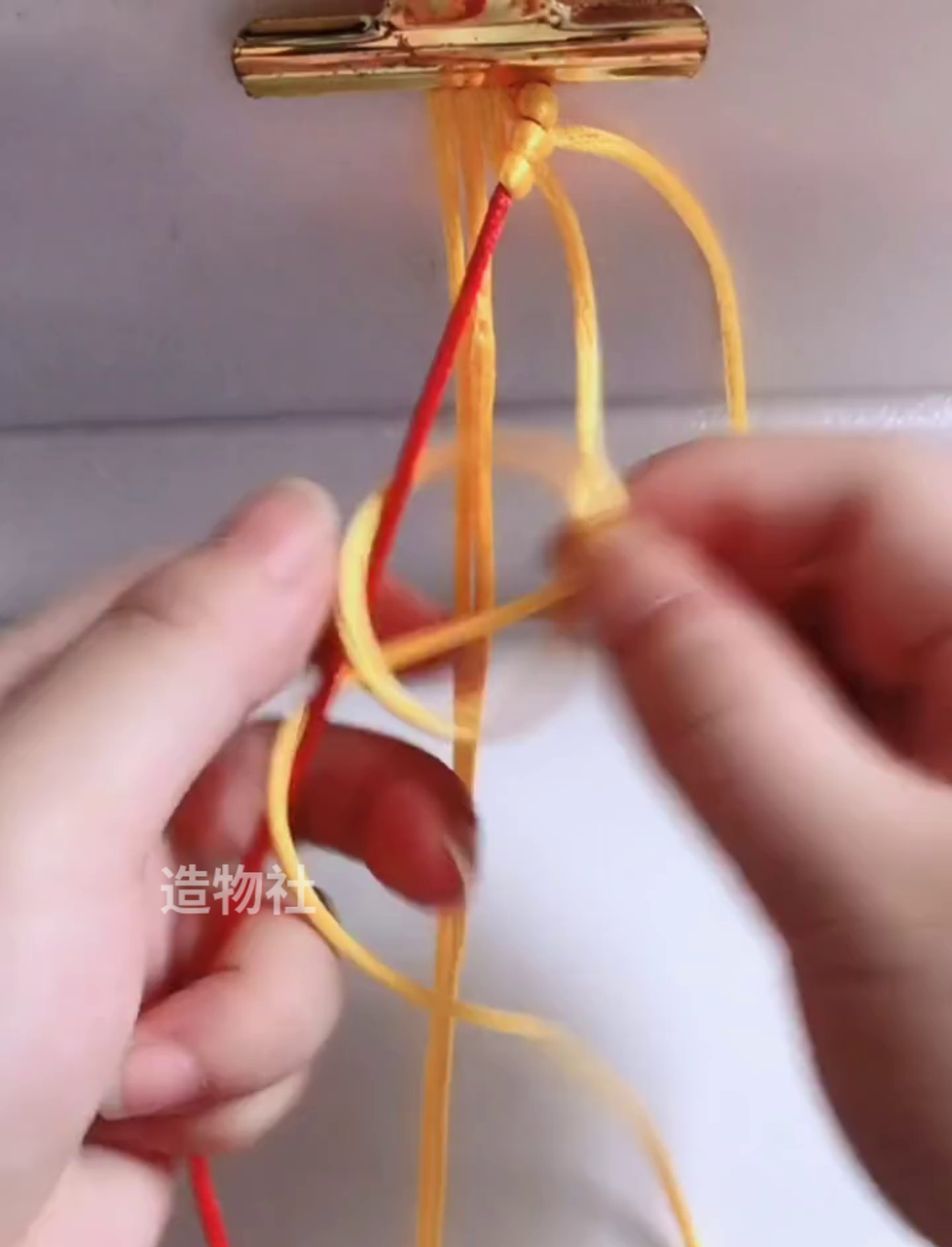 手把手教你斜卷结编织技巧,简单易懂!