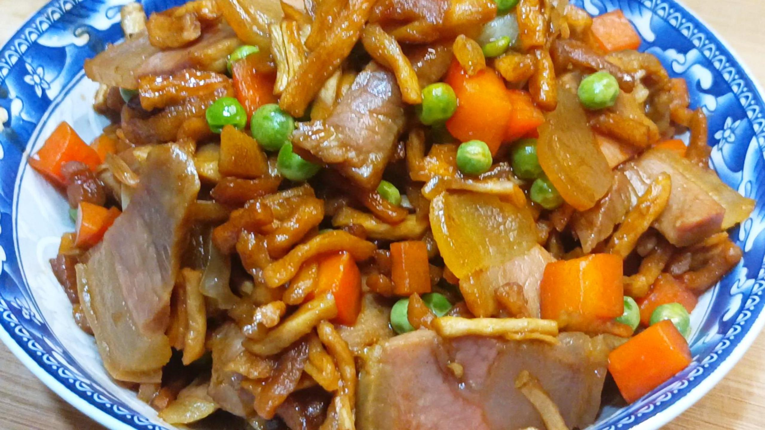 青豆萝卜干这样做,一碗米饭都不够,太香太下饭!