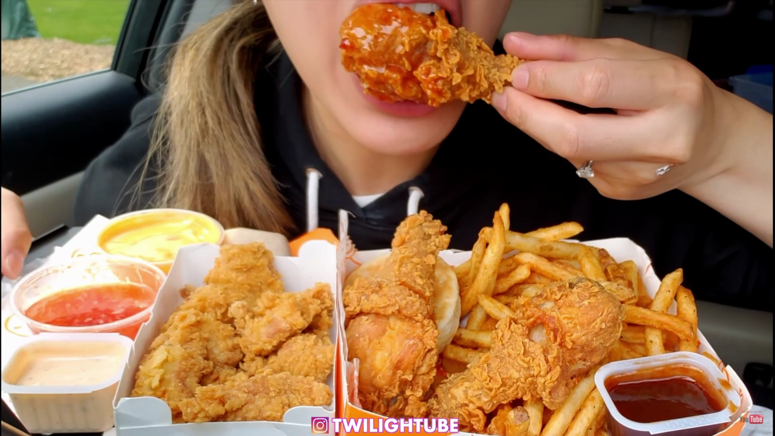 「Twilight」剪辑|炸鸡腿,鸡米花,薯条(咀嚼,吞咽)