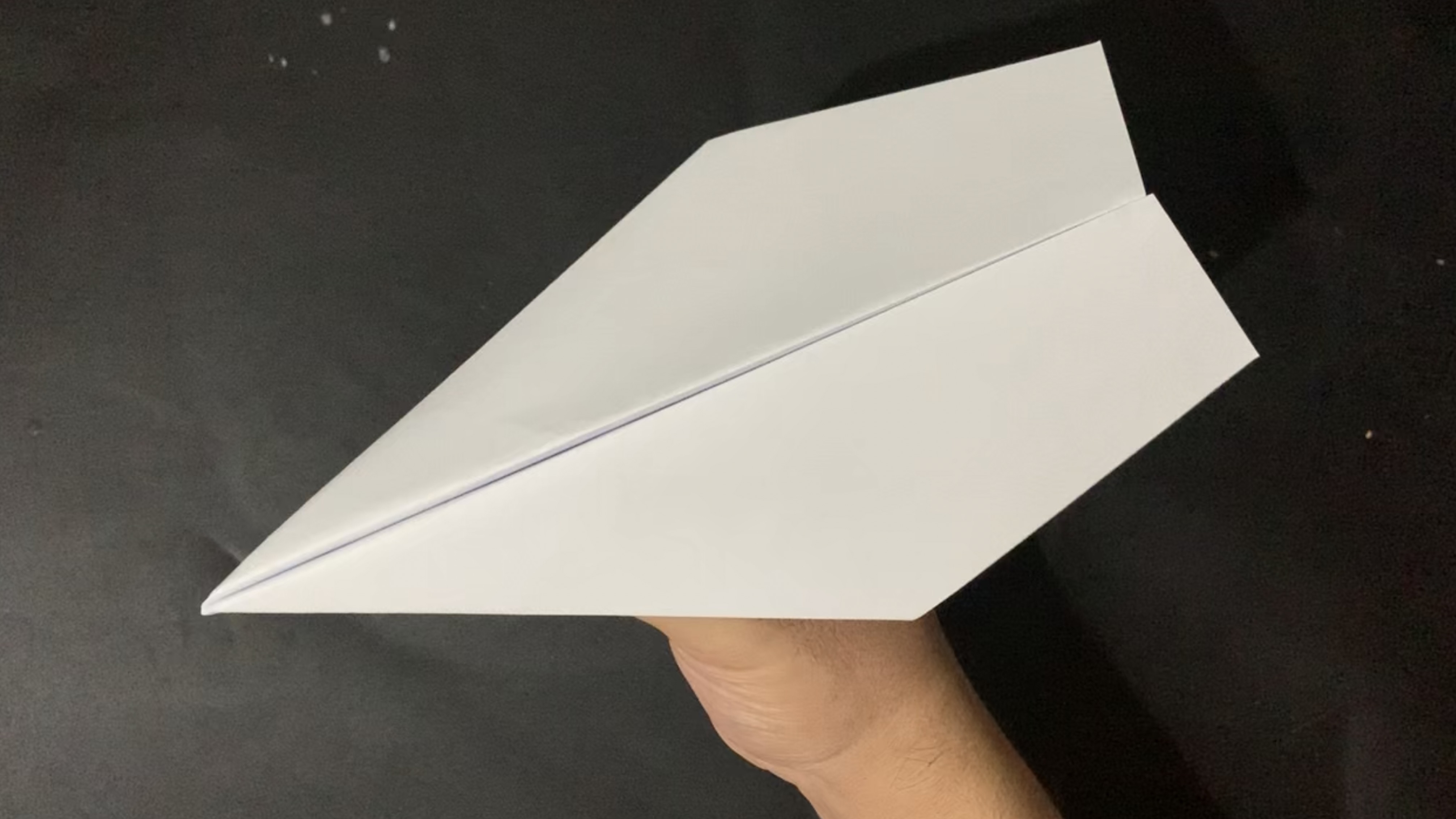 一遍就能学会的纸飞机折法,看看你能飞多远,折纸飞机教程