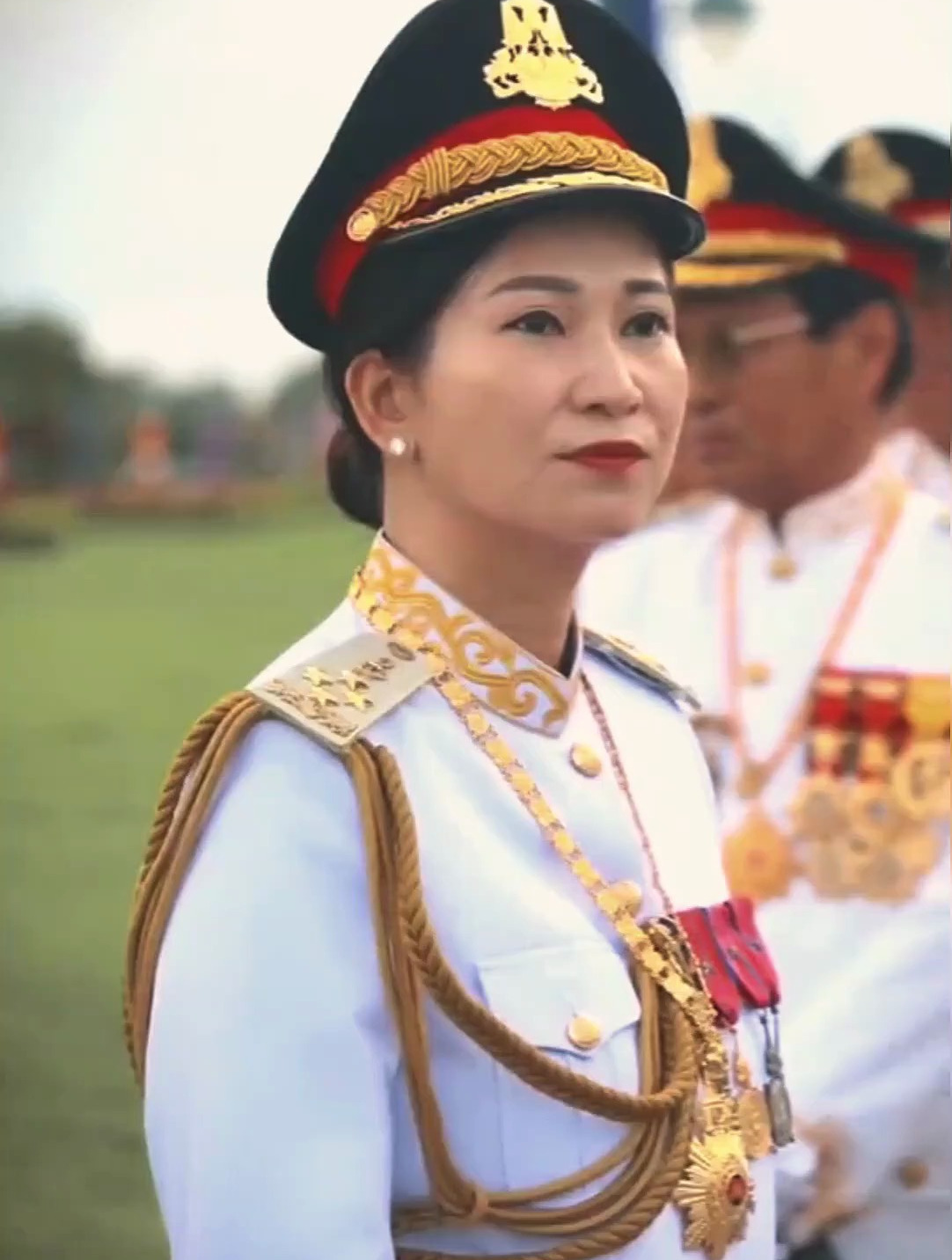 柬埔寨四星女将军达丹丽尼,也是柬埔寨唯一位高权重的四星女将军-度小