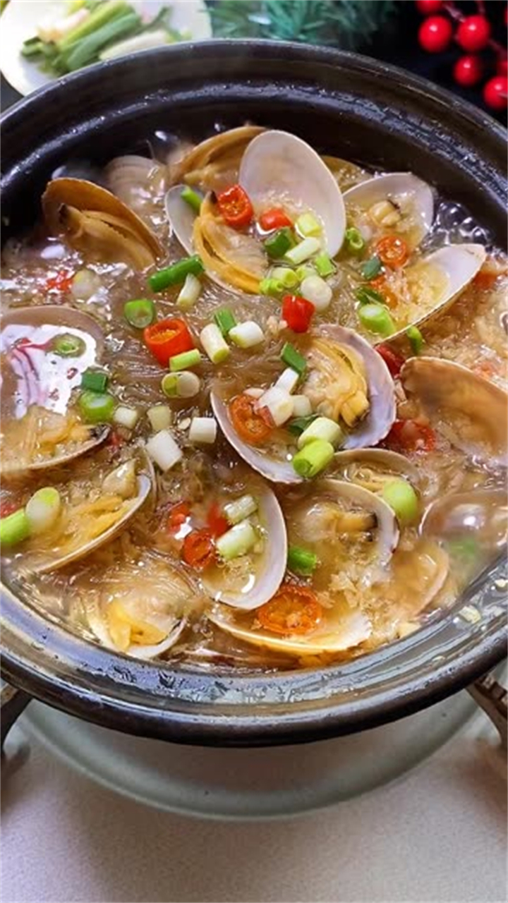 蒜蓉粉丝花甲煲,简单美味