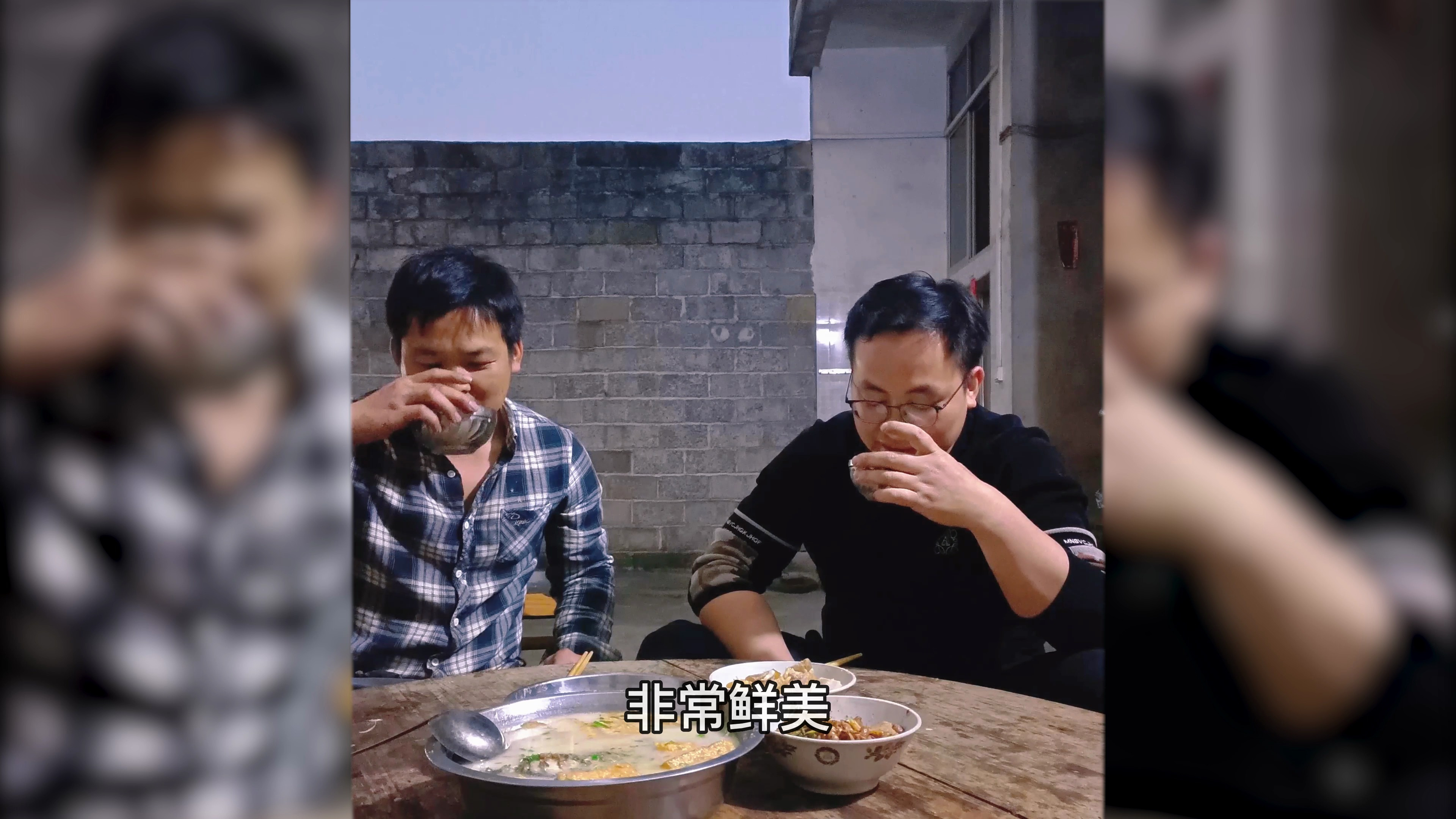 凡事都有好的一面,摆正心态乐观面对生活。豆腐鲫鱼汤扫除疲惫!