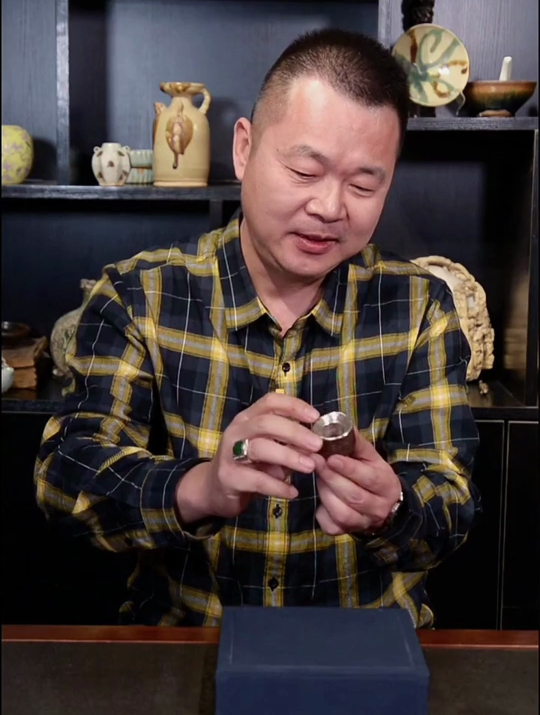 您的扳指戴对了么?