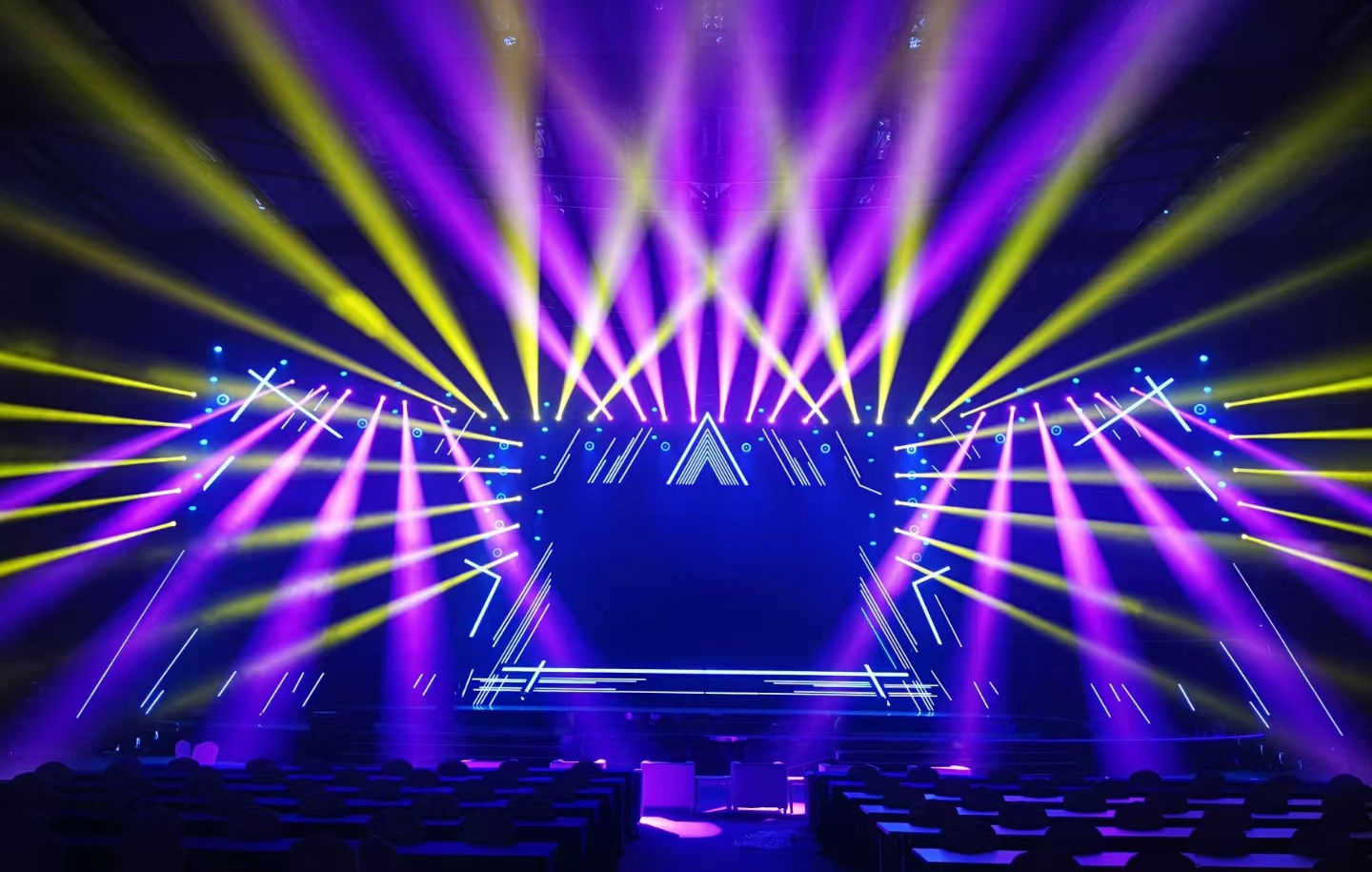 年会舞台布置效果图