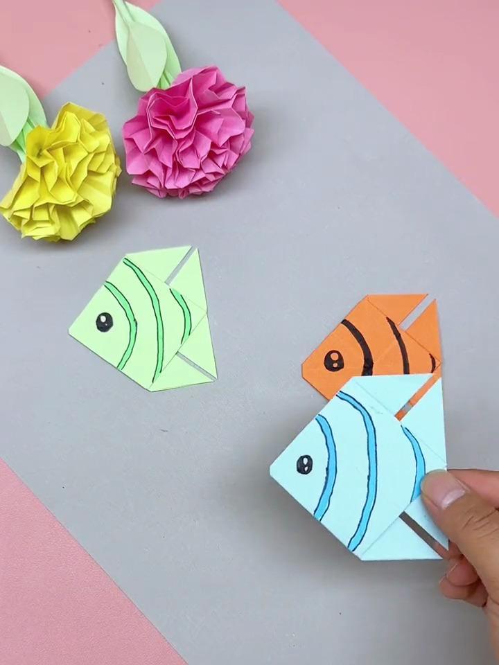 小鱼折纸教程,折法简单的小鱼折纸,空闲时间和孩子一起制作吧!