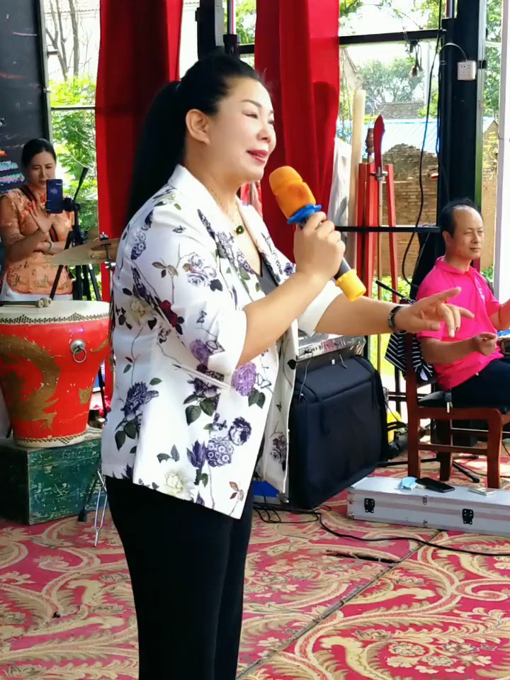 张艳红爱心剧团 张艳红公益艺术-度小视