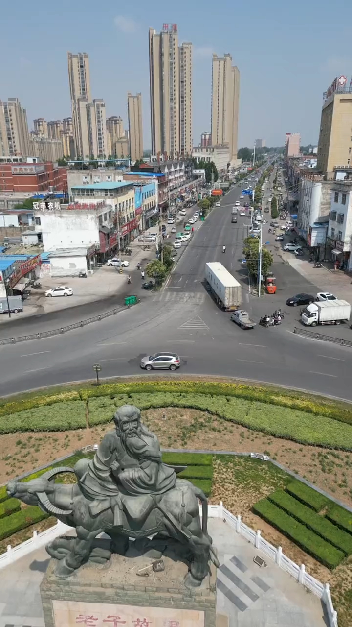 没错航拍老子牛这里就是老子故里安徽亳州市涡阳县的地标雕像