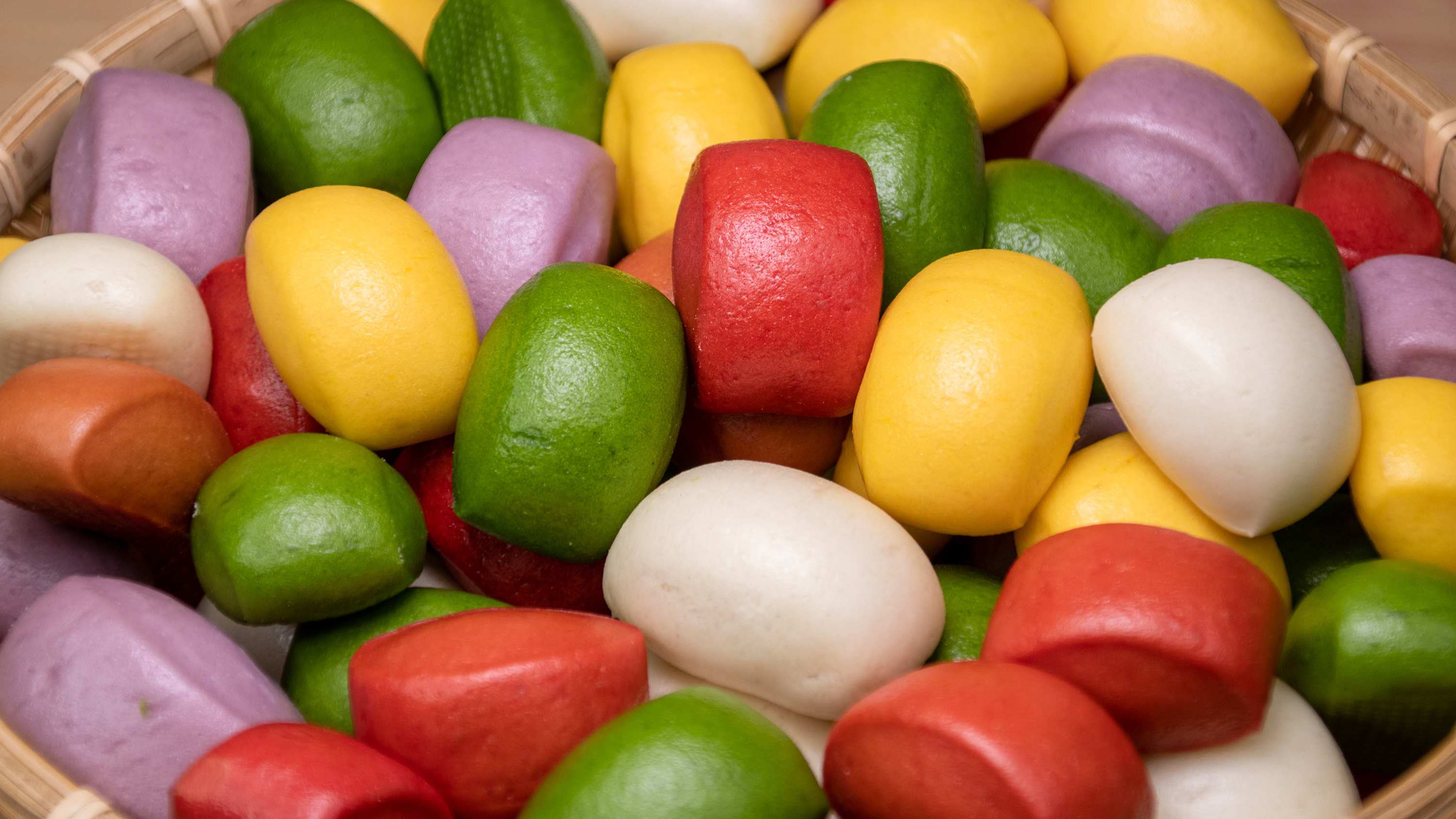 彩色馒头怎样蒸不变色？教你4种果蔬馒头固色技巧，鲜亮不褪色