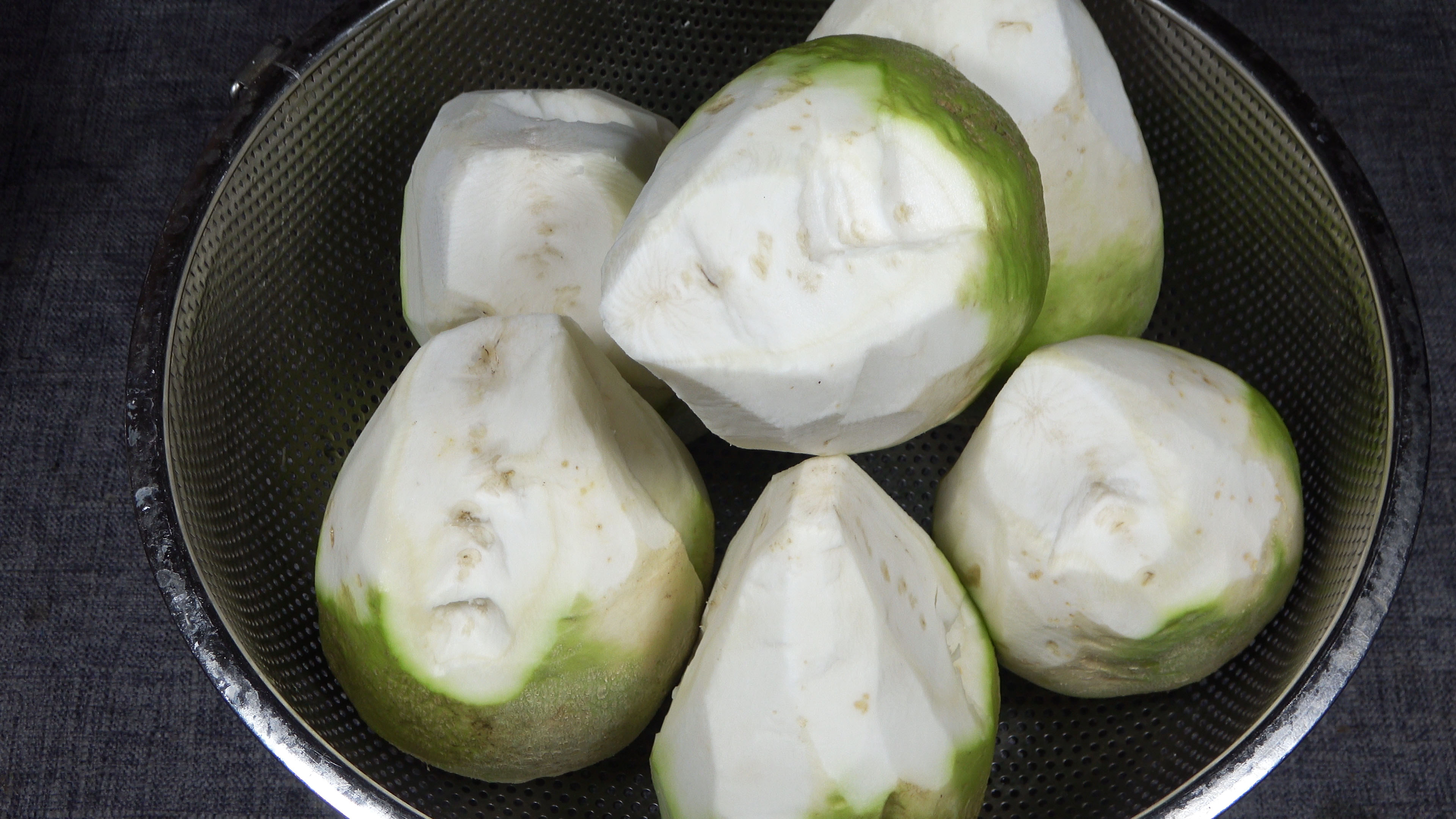 天冷了,芥菜这样做才好吃,婆婆30年腌制方法,一天吃三顿都不腻