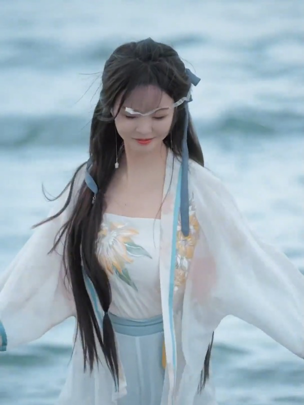 想把一年四季的美好都赠予你 可爱古风舞蹈