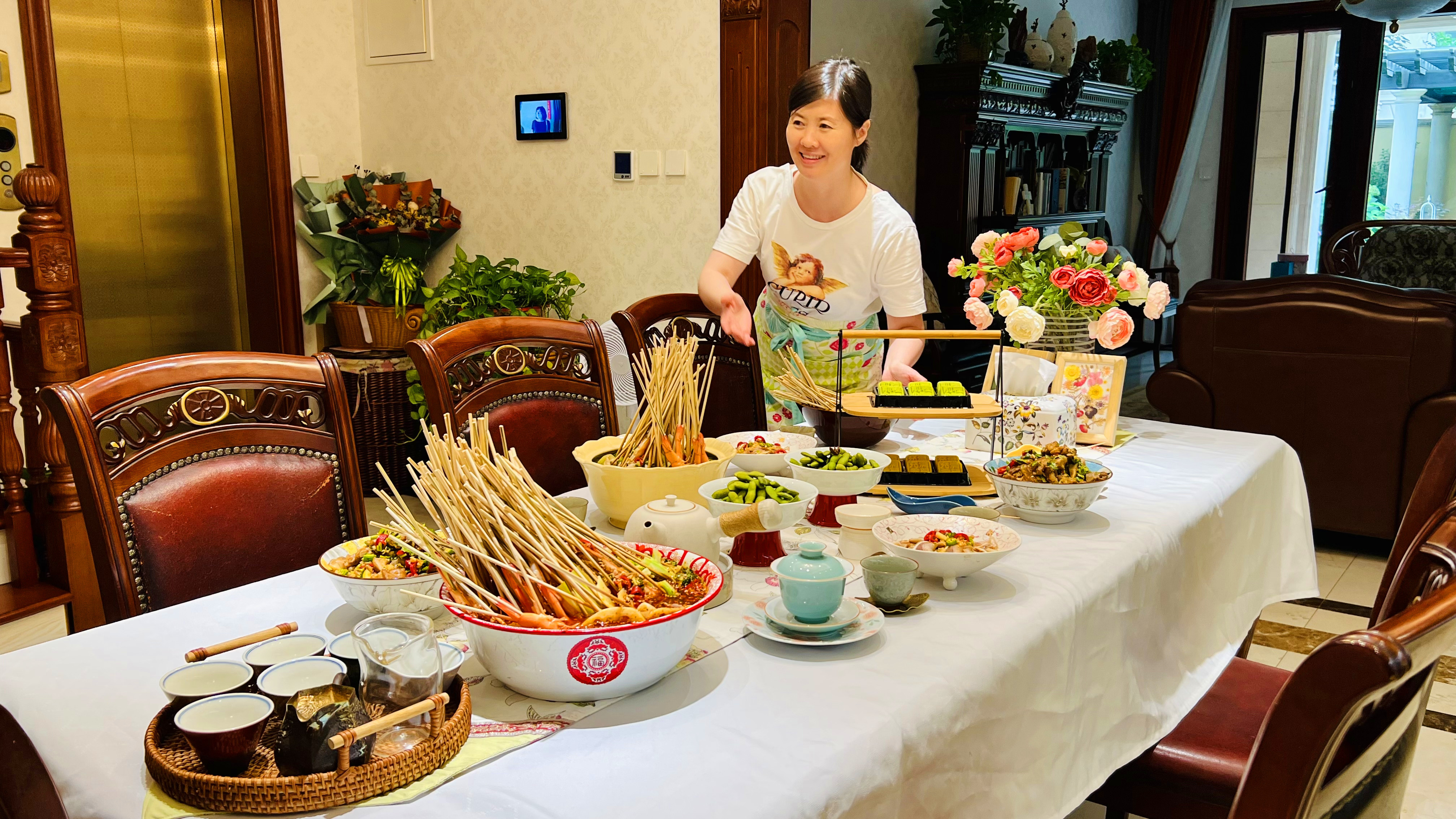 今日聚餐 自制2种口味钵钵鸡调料大受欢迎 姐妹说可以开店了