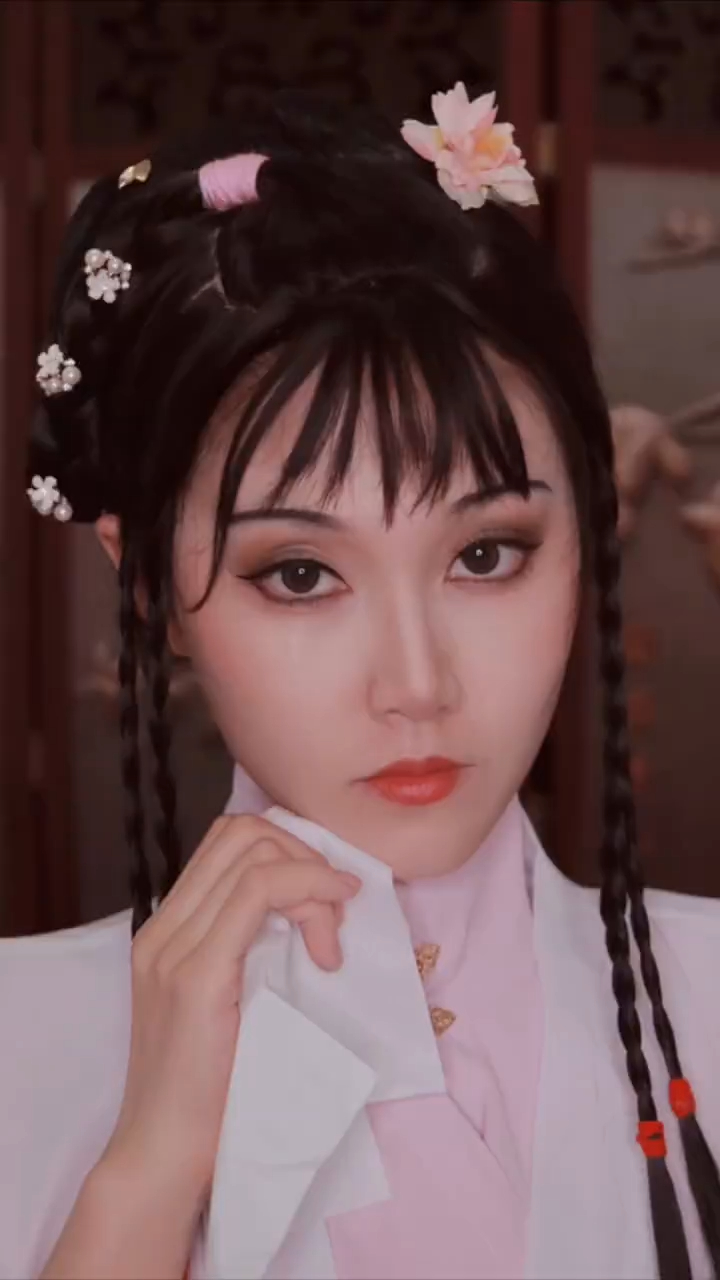 红楼梦黛玉仿妆容