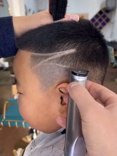 儿童发型雕刻,看到成品不淡定了-度小视