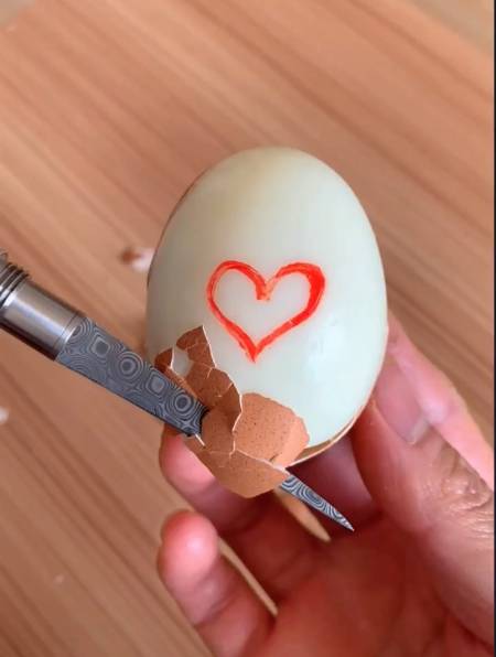 沉浸式解压:一个鸡蛋被吃之前的60秒钟-度小视