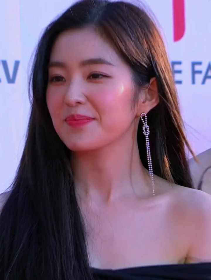 南韩第一神颜裴珠泫