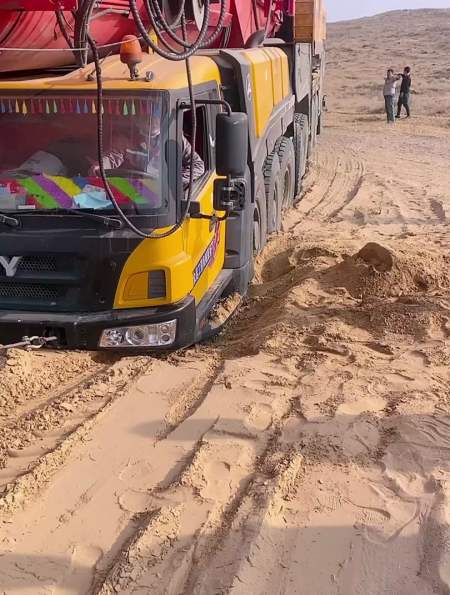 出师未捷身先死,吊车活还没干,自己趴窝了,这下尴尬了-度小视