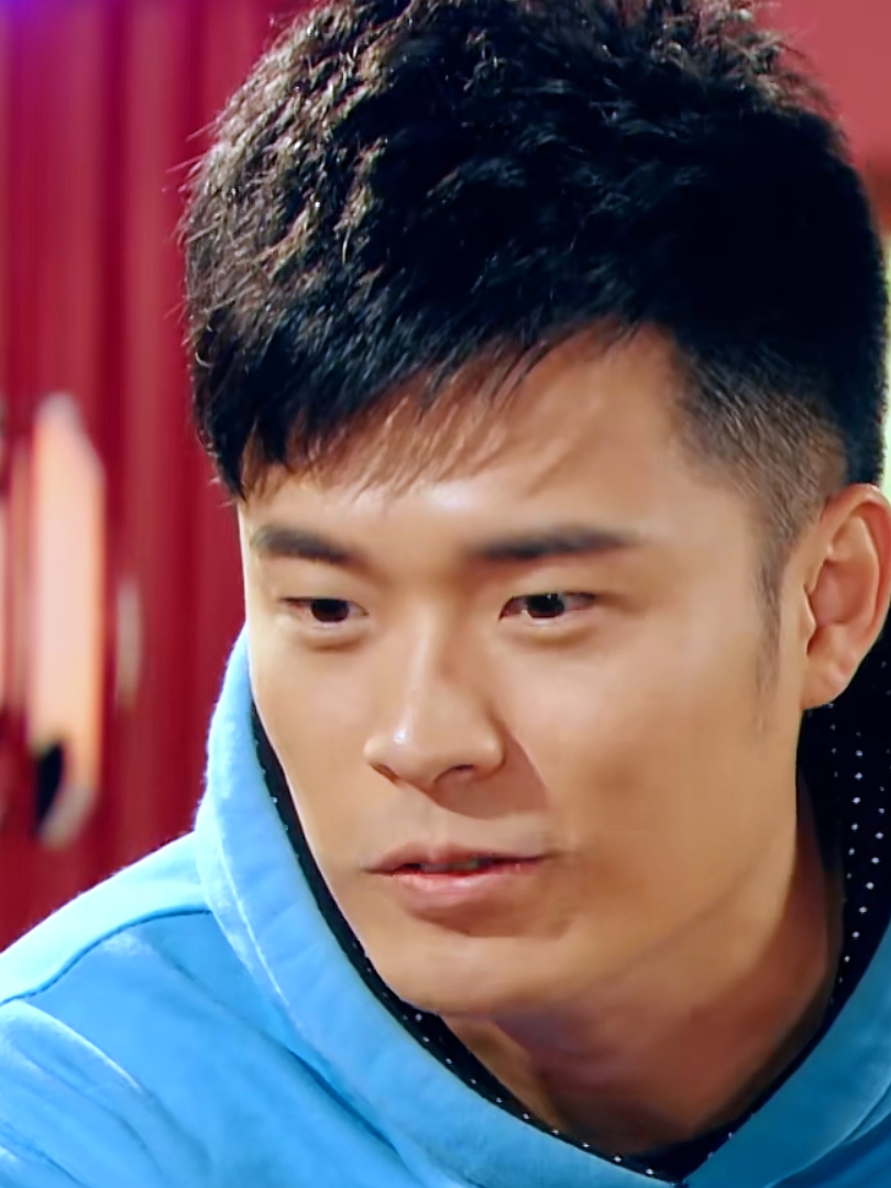 爱情公寓:曾小贤为什么喜欢送人杯子,这真是个奇怪的癖好!