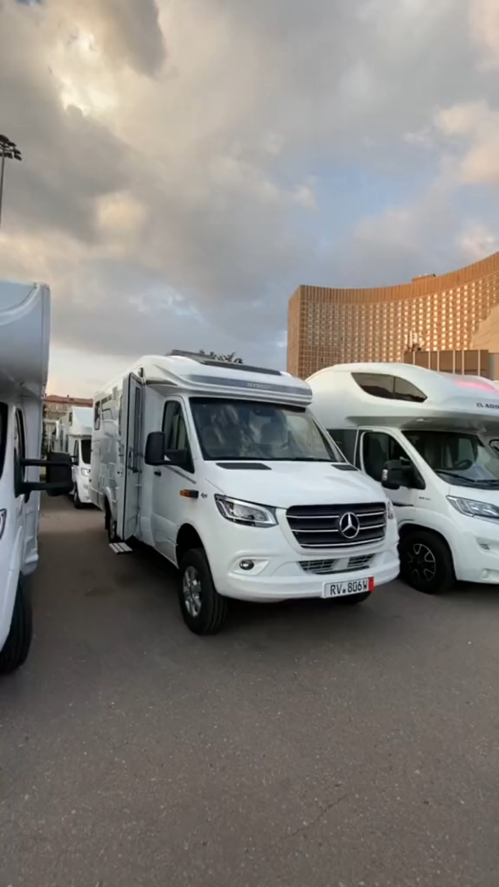 德国海姆奔驰t型房车t型房车奔驰房车进口房车