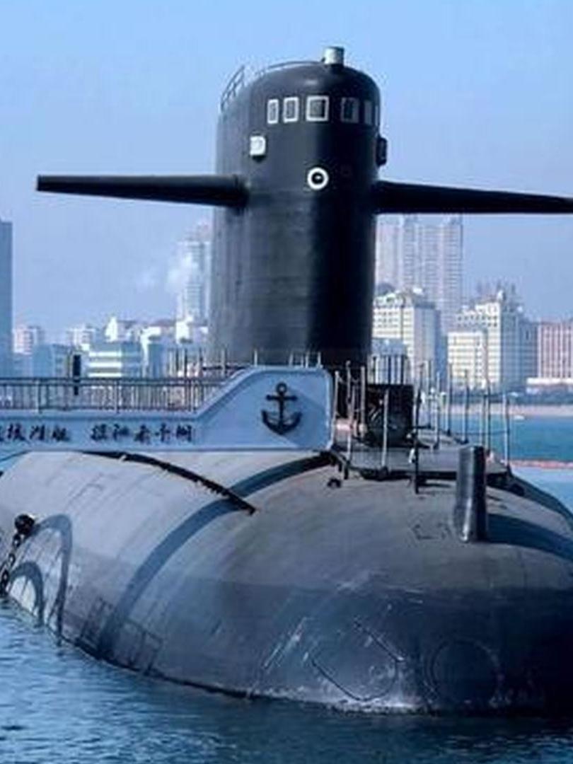 大洋深处长时间航行的核潜艇是如何接收作战指令的?