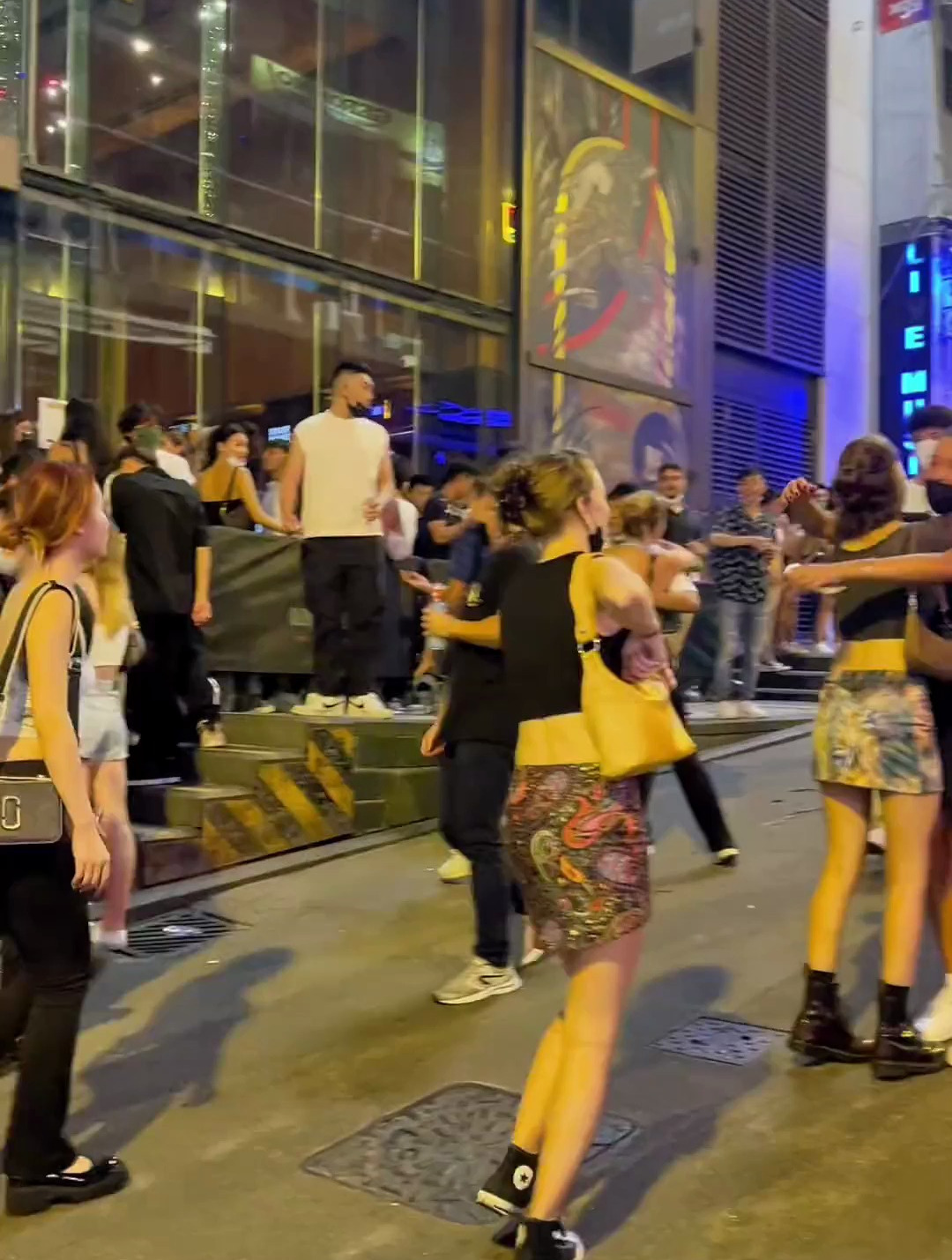 香港兰桂坊,酒吧一条街,夜猫子的好去处